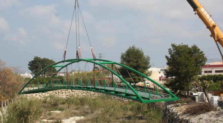 construcción-pasarela-peatonal-beniarbeig-alicante