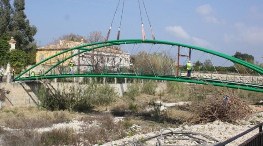 construcción-pasarela-peatonal-beniarbeig-alicante