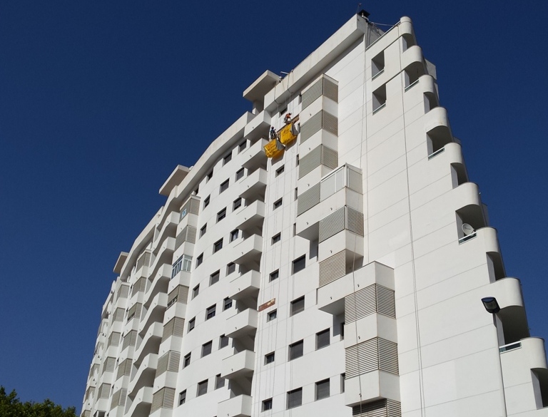 Rehabilitacion_Fachada_Comunidad_Propietarios_Mirador_de_la_Cala_Villajoyosa_Alicante