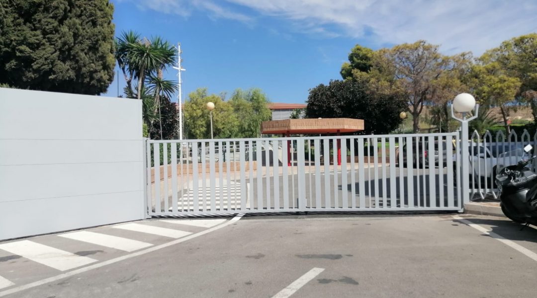 TERMINACIÓN VALLADO COLEGIO AITANA