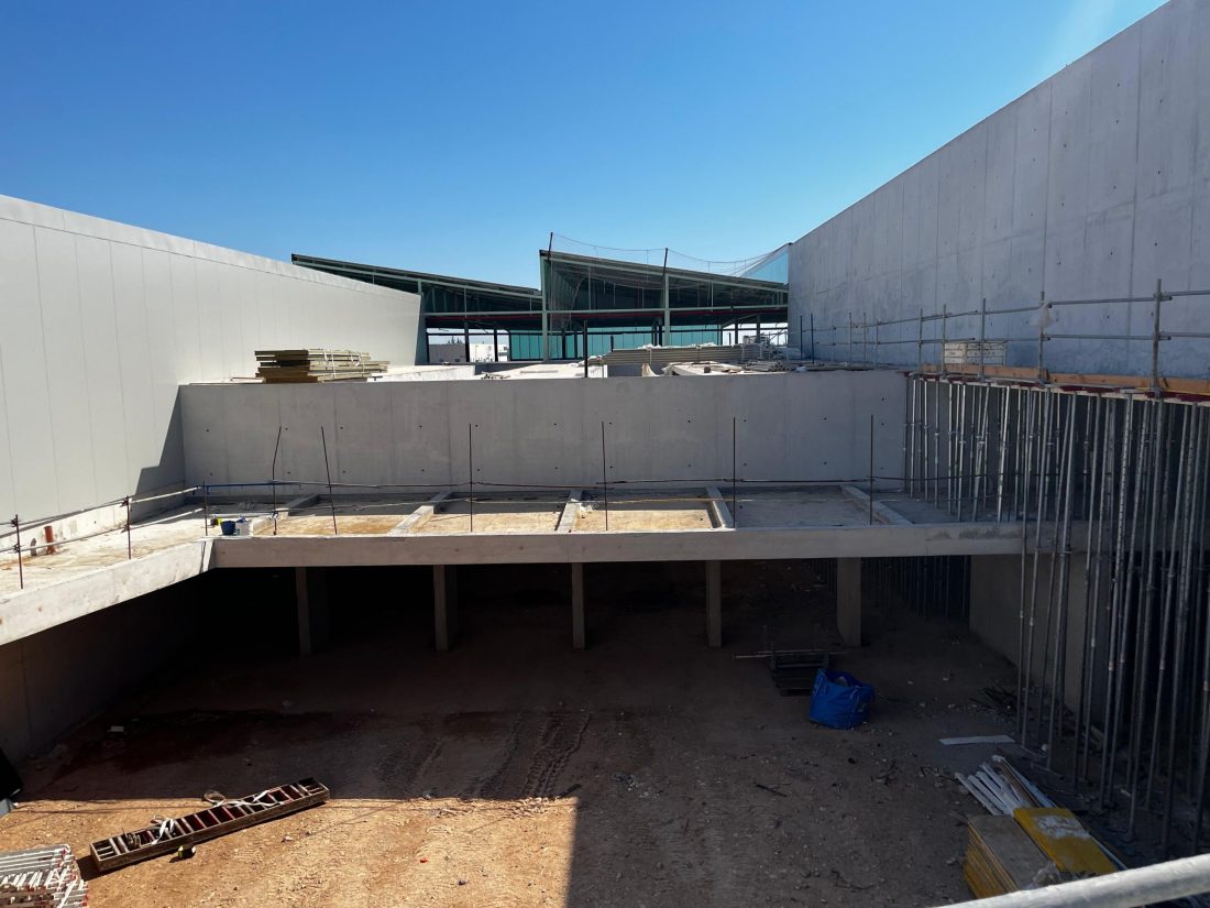 Terminación de la estructura de la nave de Quinton Medical en Cox (Alicante) Terminación de la estructura de la nave de Quinton Medical en Cox (Alicante)